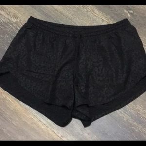 Old Navy dolphin hem shorts